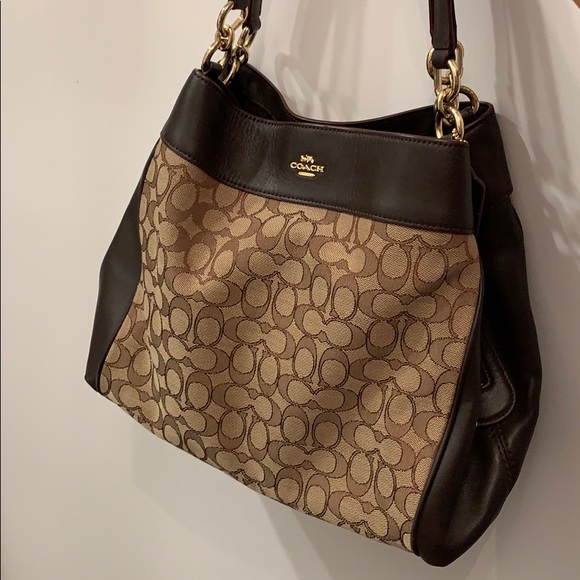 Coach Handbags - Coach Handbag Shoulder bag